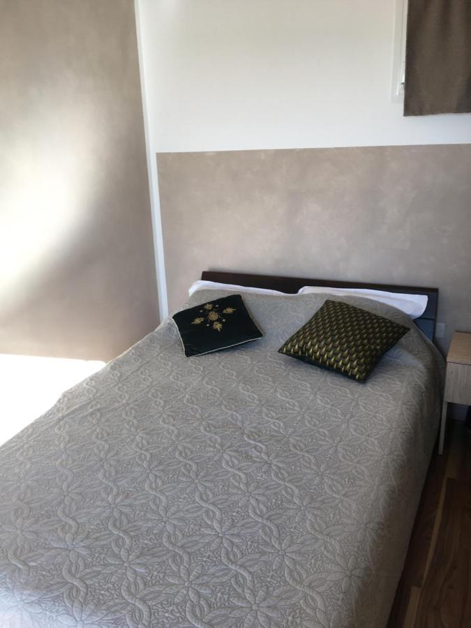 Zilia Casa Basgiu, Chambres Avec Balcon Et Table D'Hotes מראה חיצוני תמונה