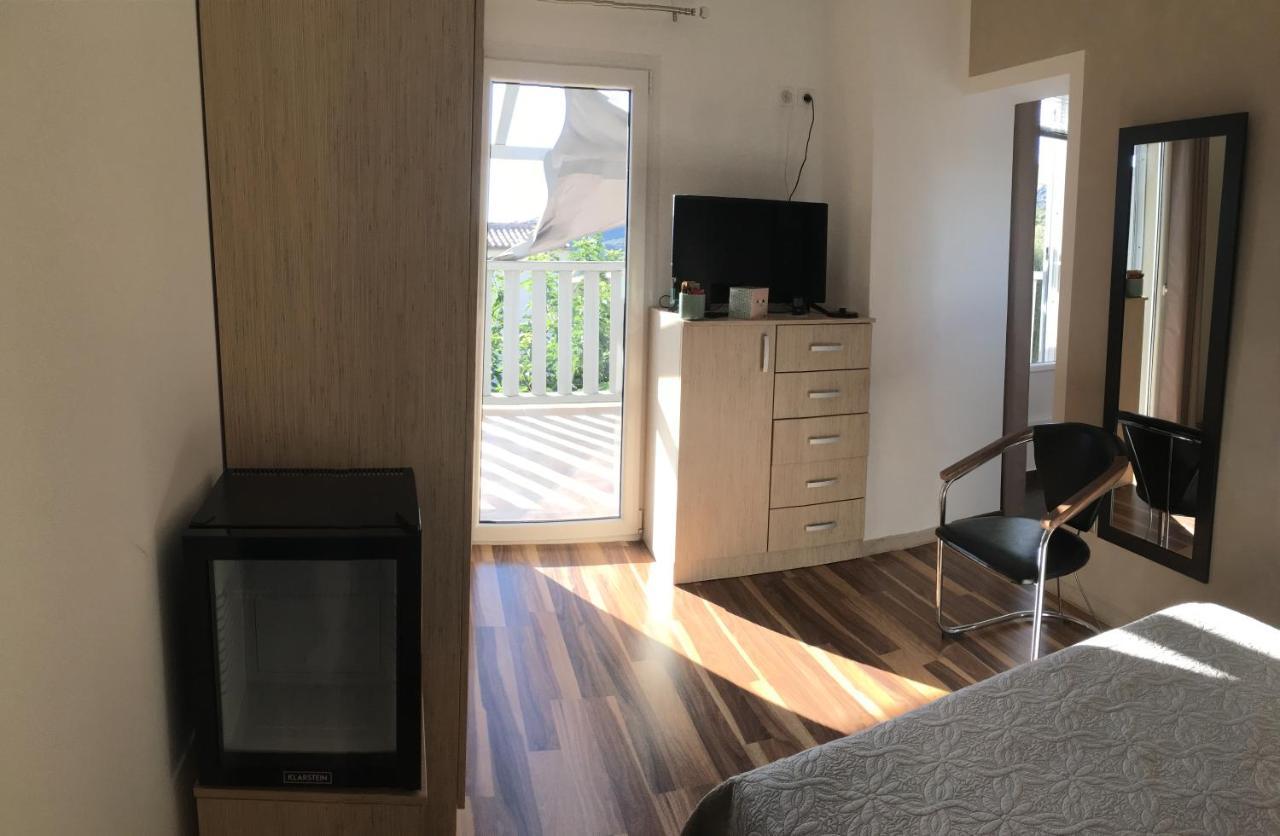 Zilia Casa Basgiu, Chambres Avec Balcon Et Table D'Hotes מראה חיצוני תמונה