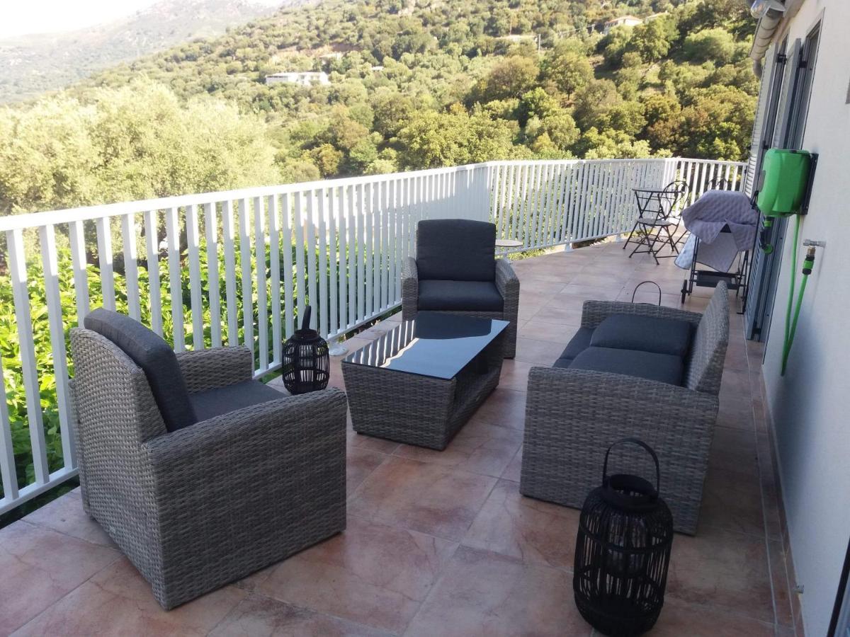 Zilia Casa Basgiu, Chambres Avec Balcon Et Table D'Hotes מראה חיצוני תמונה