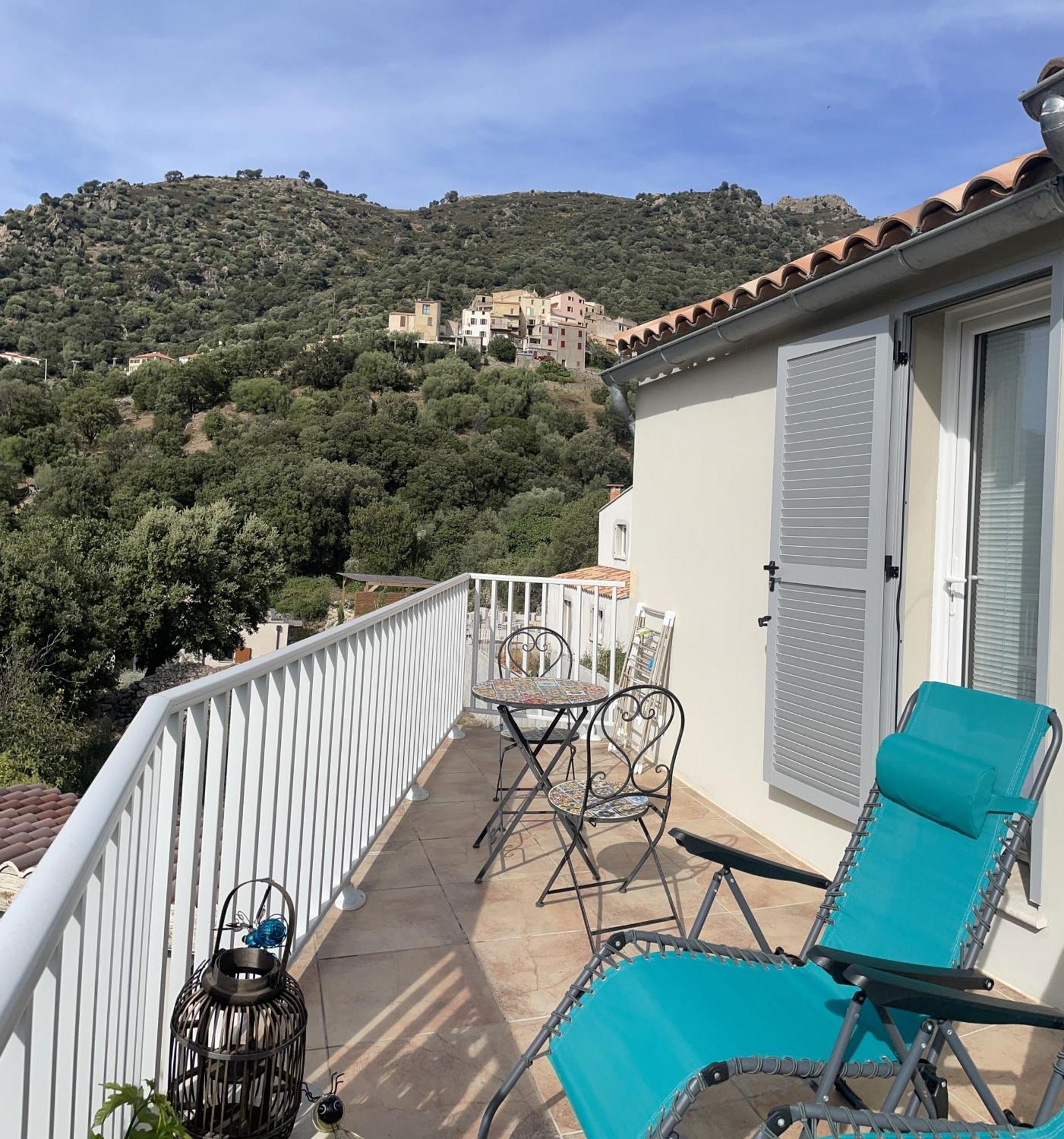 Zilia Casa Basgiu, Chambres Avec Balcon Et Table D'Hotes מראה חיצוני תמונה